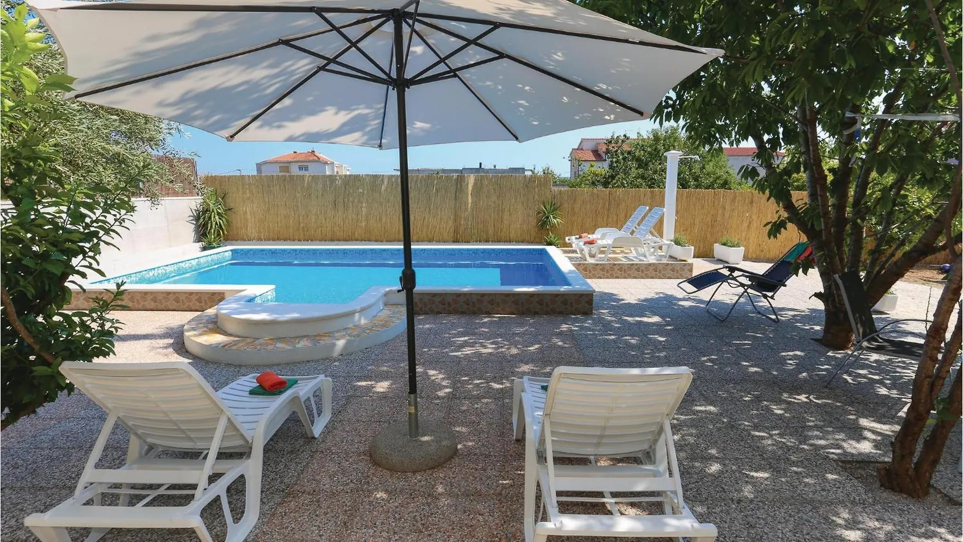 Stunning Home In Kastel Novi With Kitchen Kastela